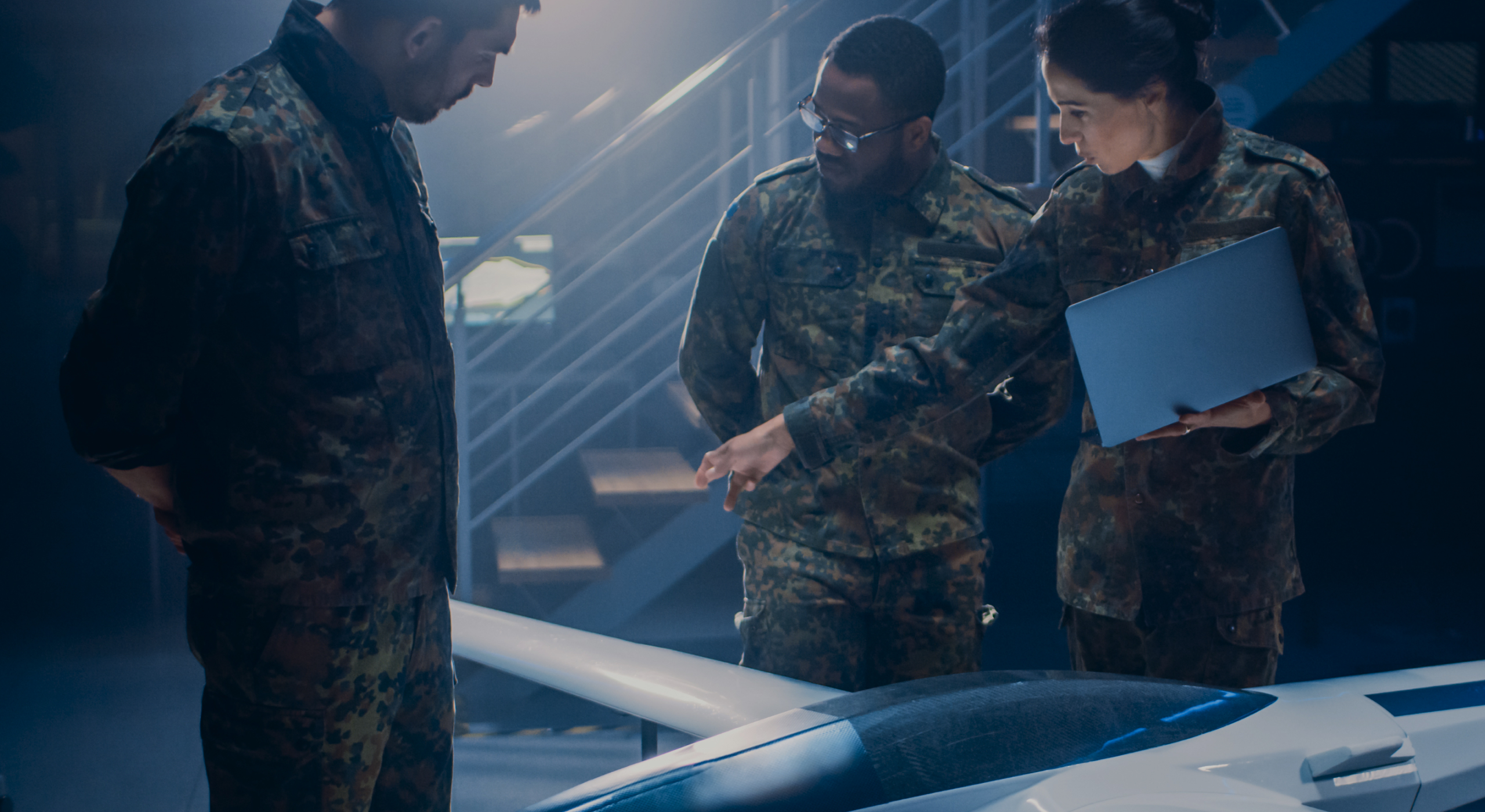 방산 사업 배경